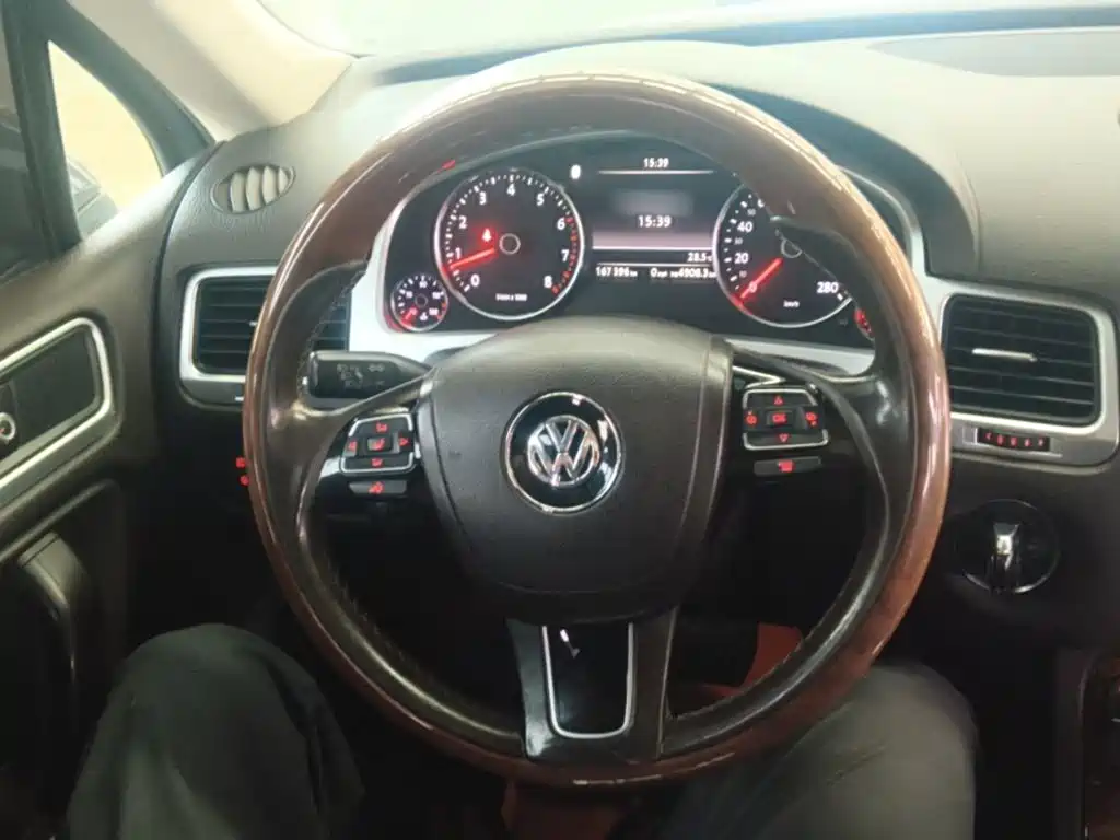 Volkswagen Touareg — миниатюра 11
