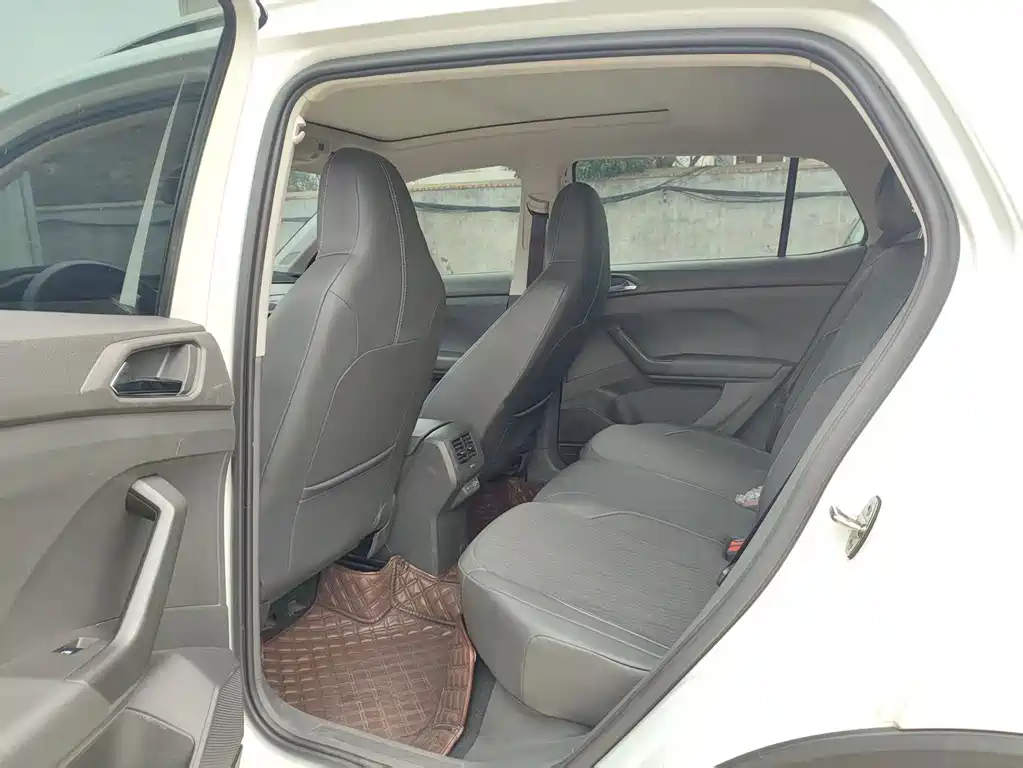 Volkswagen T-Cross — миниатюра 5