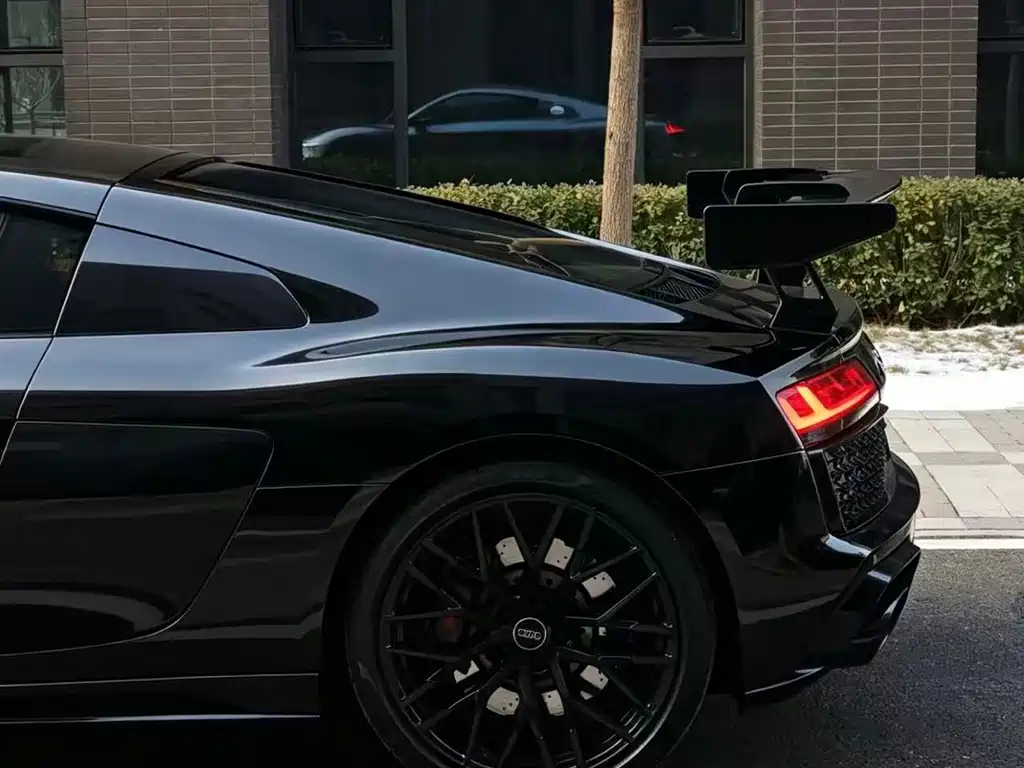 Audi R8 — миниатюра 3
