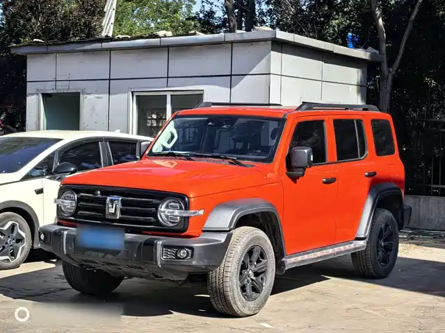 2022 TANK 300