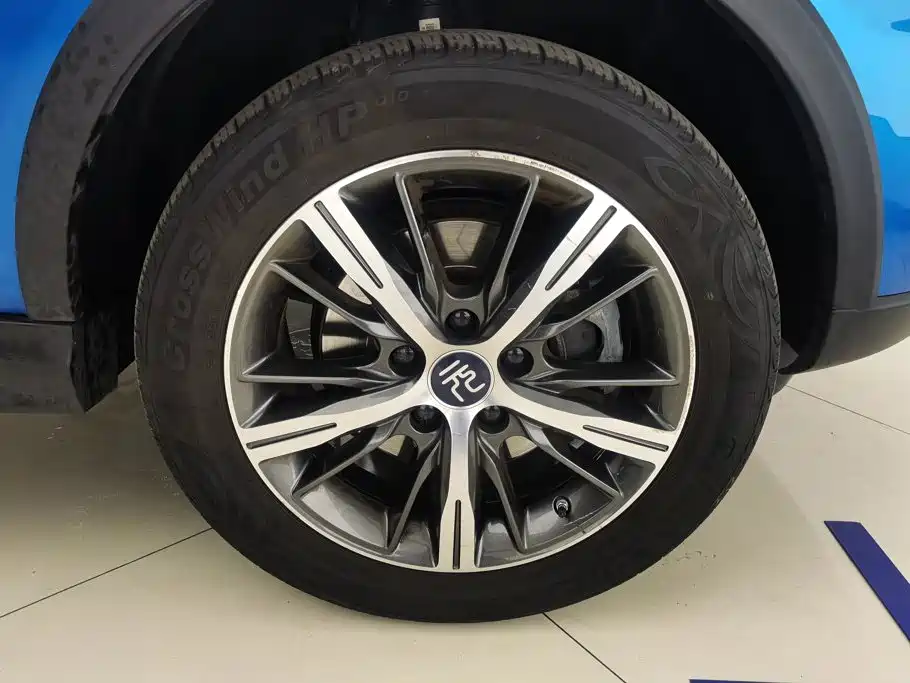 BYD Yuan EV — миниатюра 6
