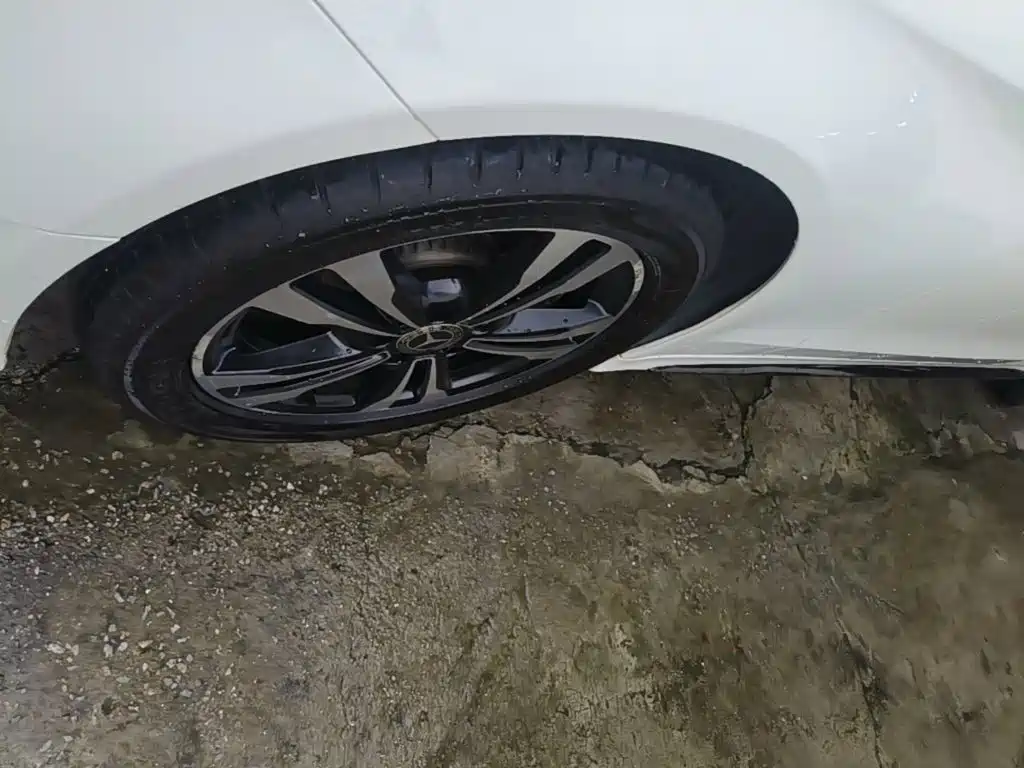 Mercedes-Benz C-Class — миниатюра 23