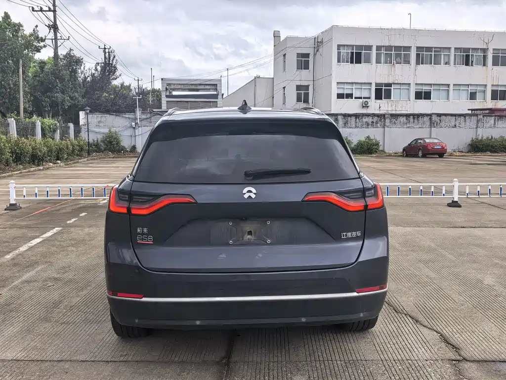 NIO ES8 — миниатюра 4