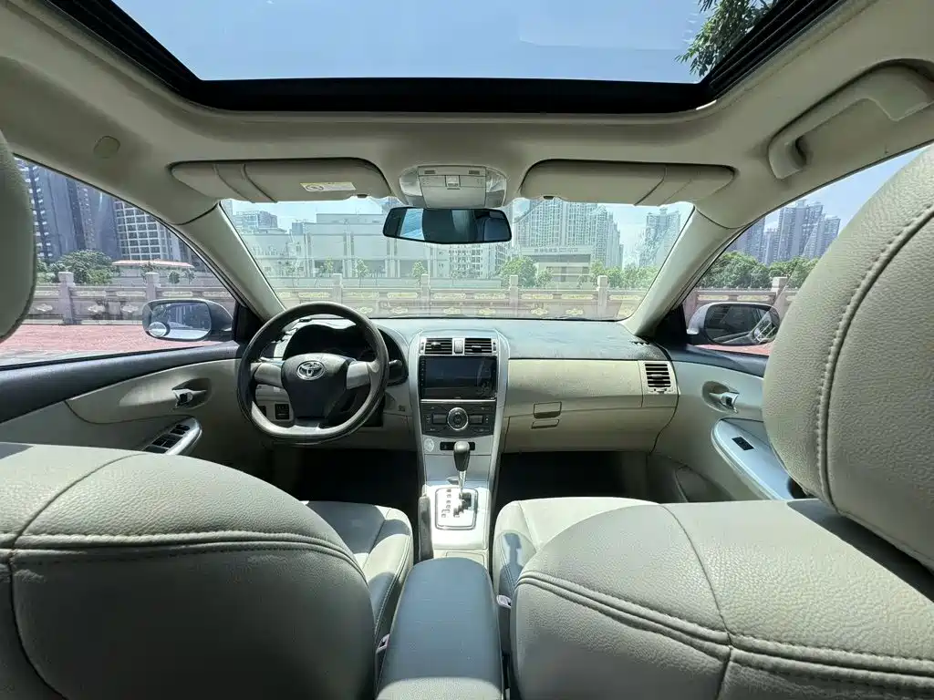 Toyota Corolla — миниатюра 8