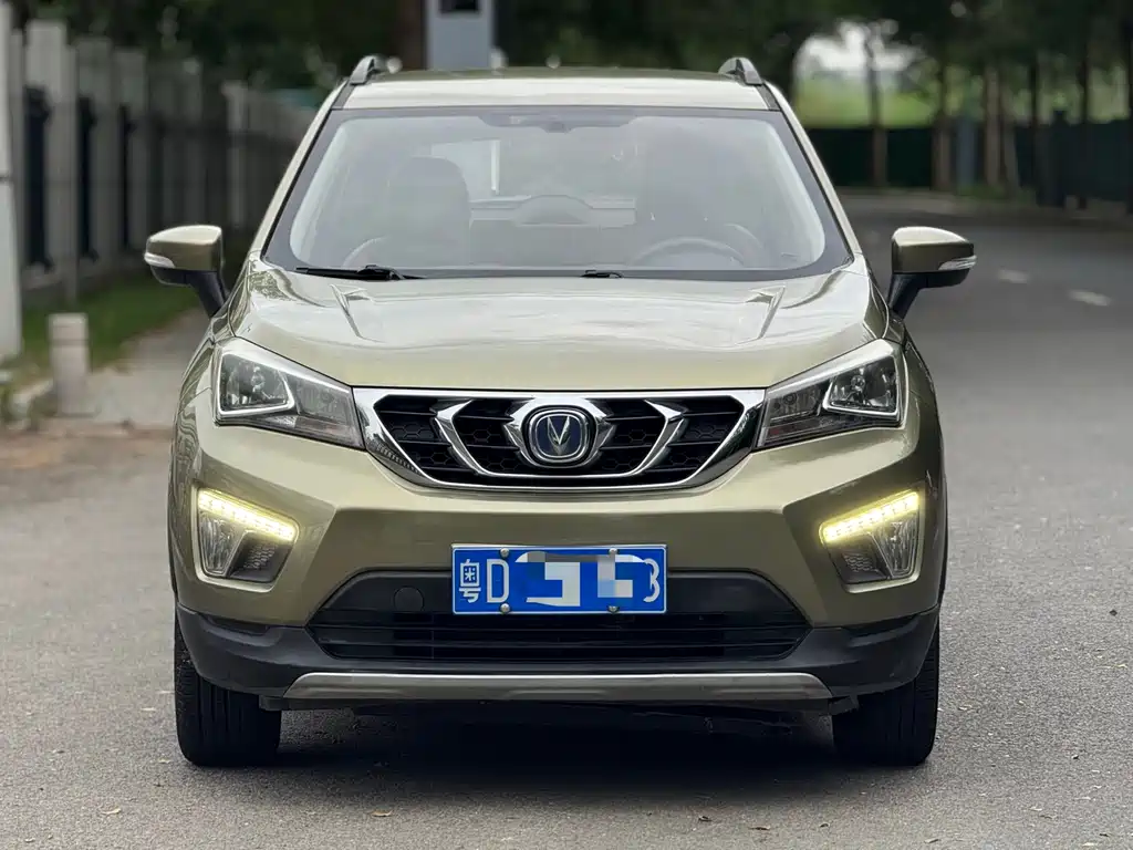 Changan CS15 — миниатюра 2