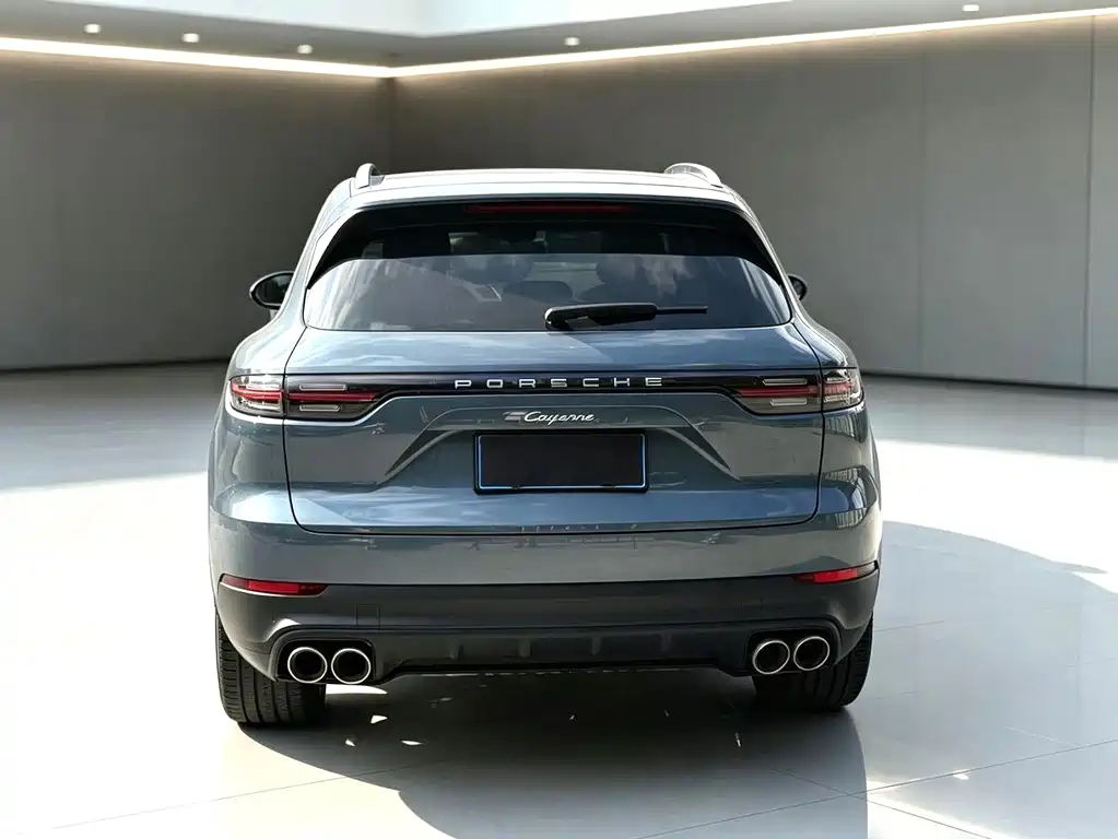 Porsche Cayenne — миниатюра 7