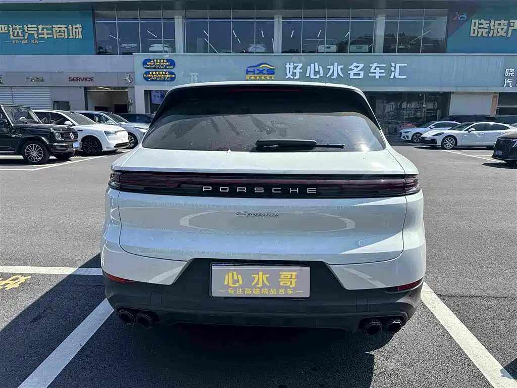 Porsche Cayenne — миниатюра 5