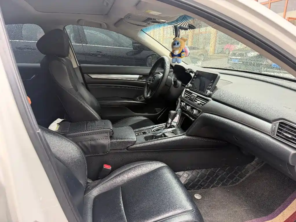 Honda Accord — миниатюра 4