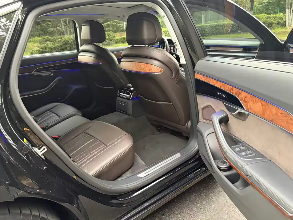 Audi A8 — миниатюра 11