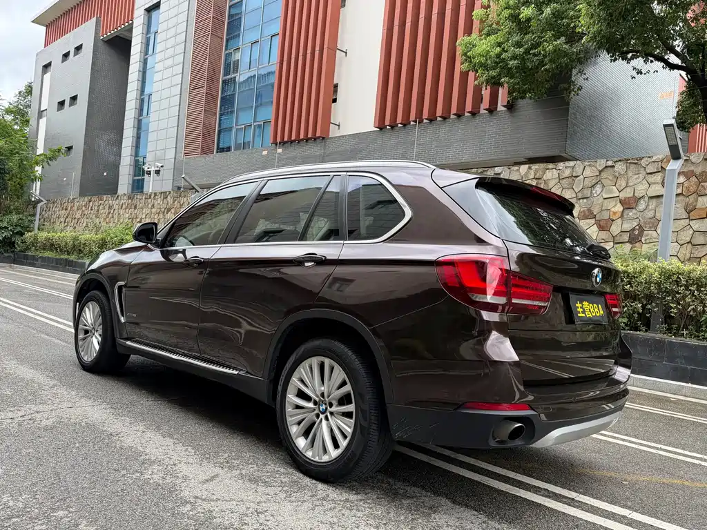 BMW X5 (Import) — миниатюра 12