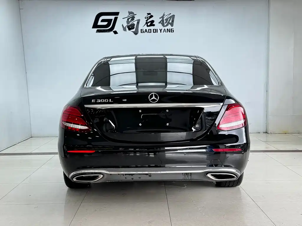 Mercedes-Benz E-Class — миниатюра 29