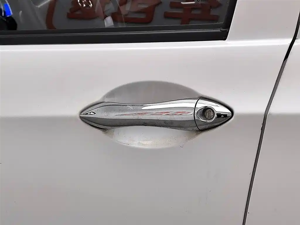 BAIC New Energy EC — миниатюра 6