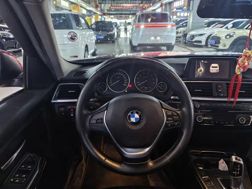 BMW 3 Series — миниатюра 6
