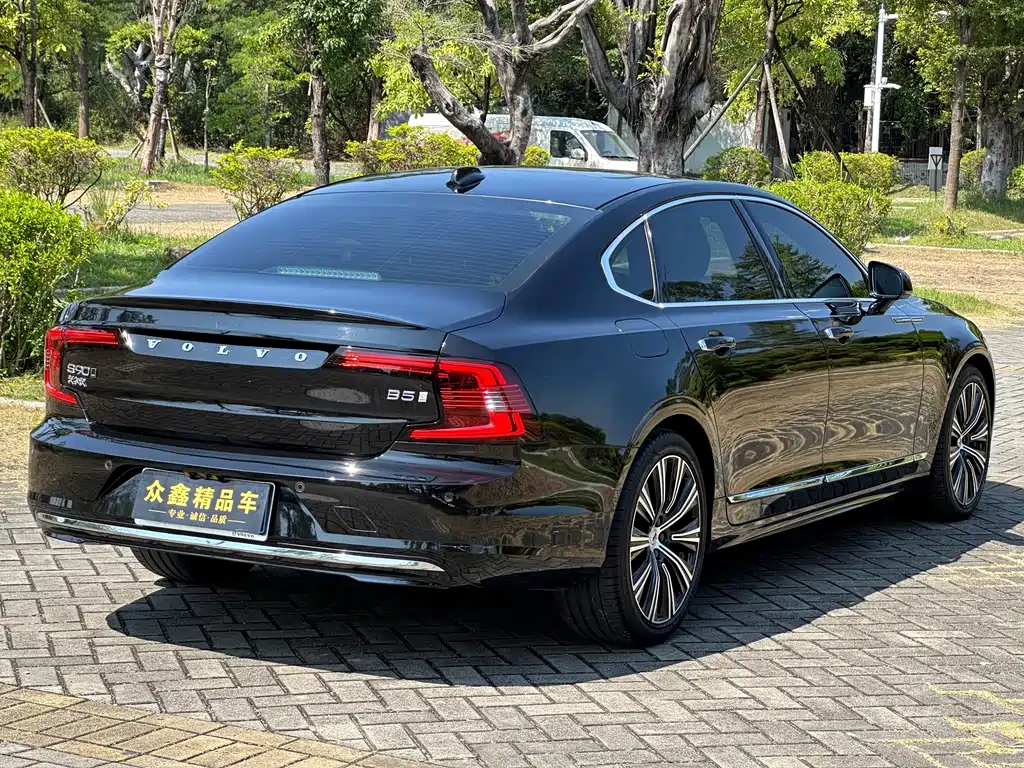 Volvo S90 — миниатюра 14