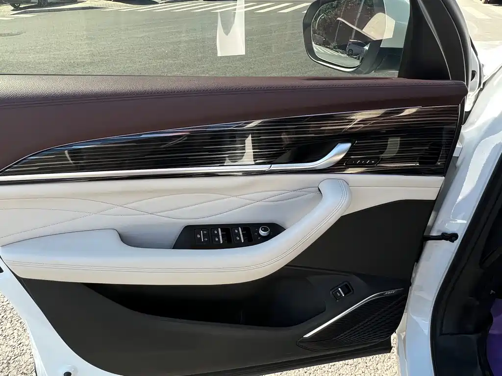 Geely Xingyue L — миниатюра 8