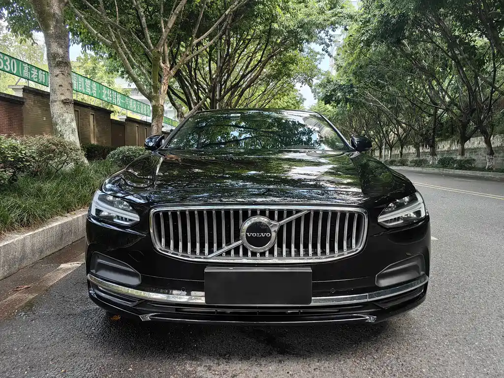 Volvo S90 — миниатюра 2