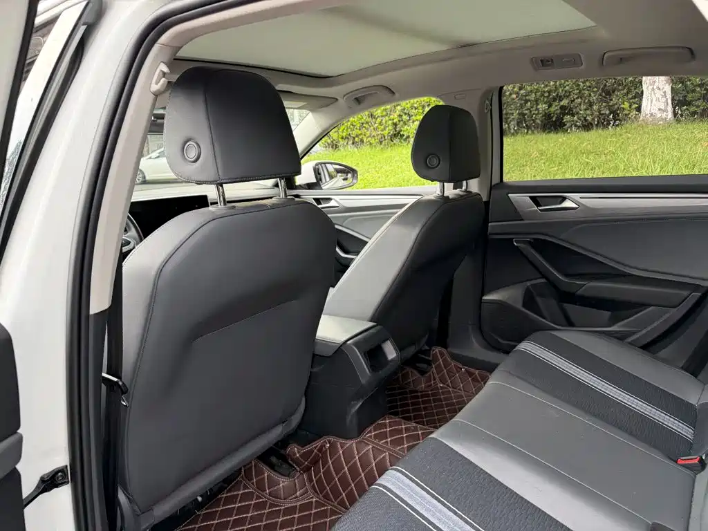 Volkswagen Sagitar — миниатюра 11