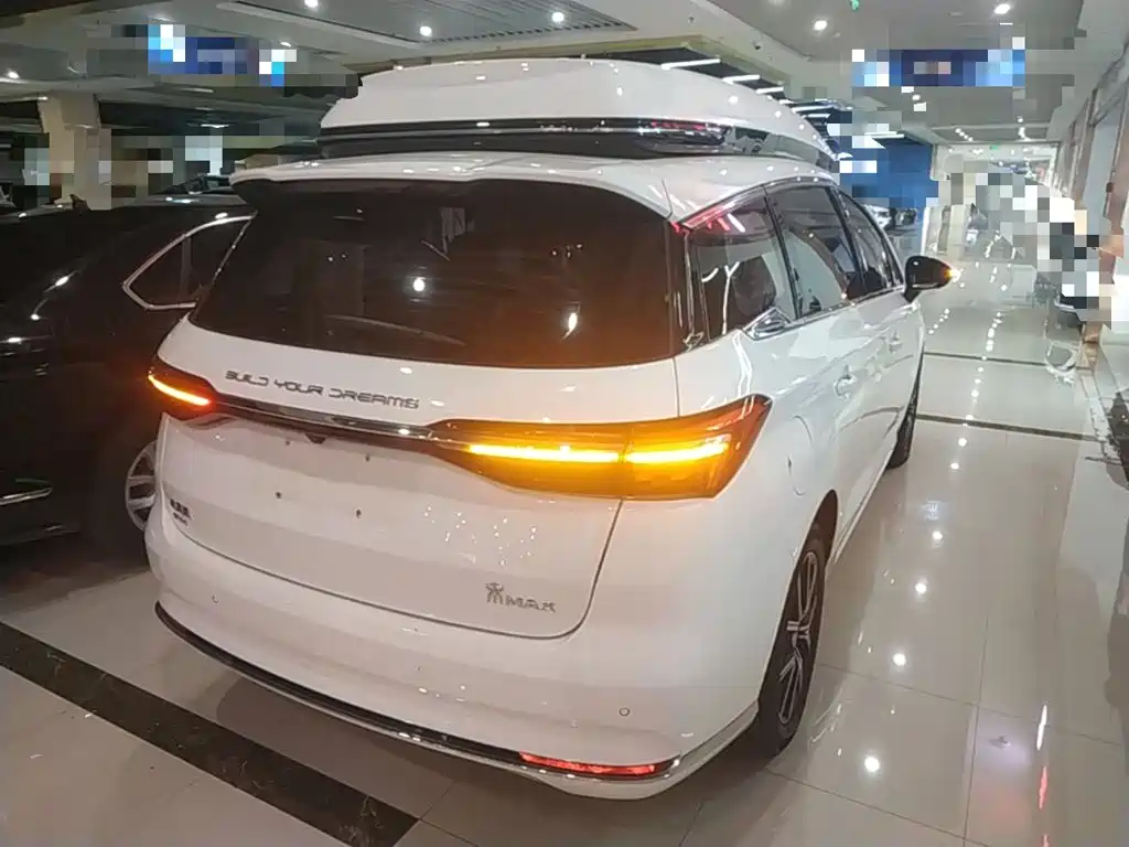 BYD MAX New Energy — миниатюра 7