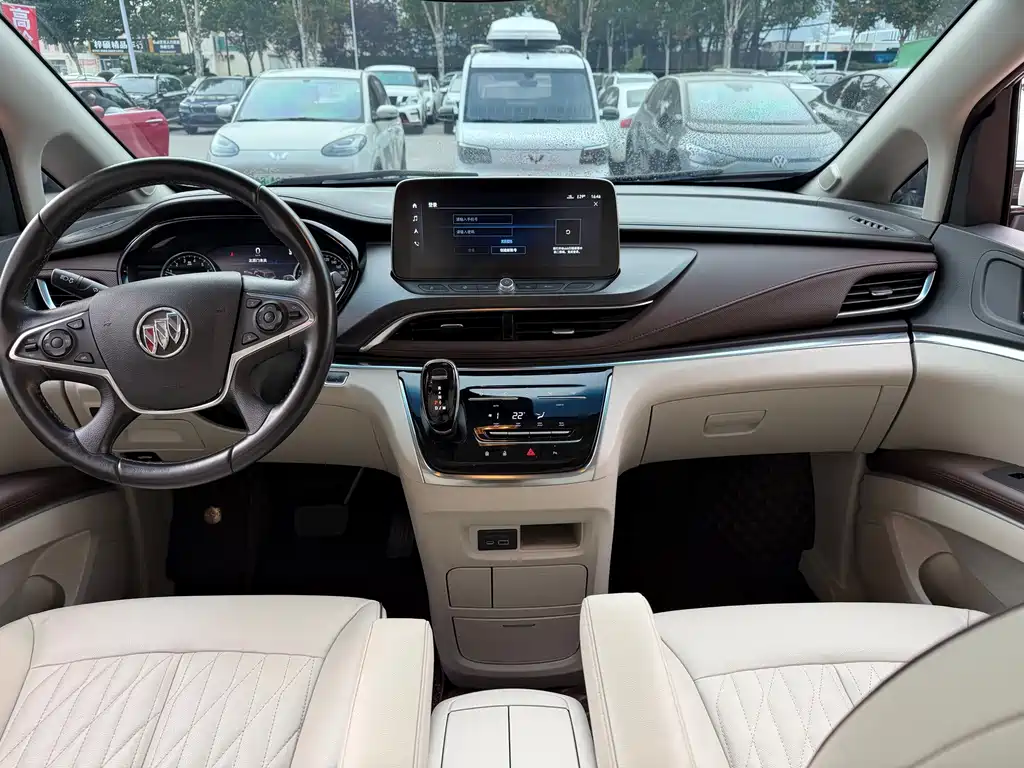 Buick GL8 — миниатюра 9