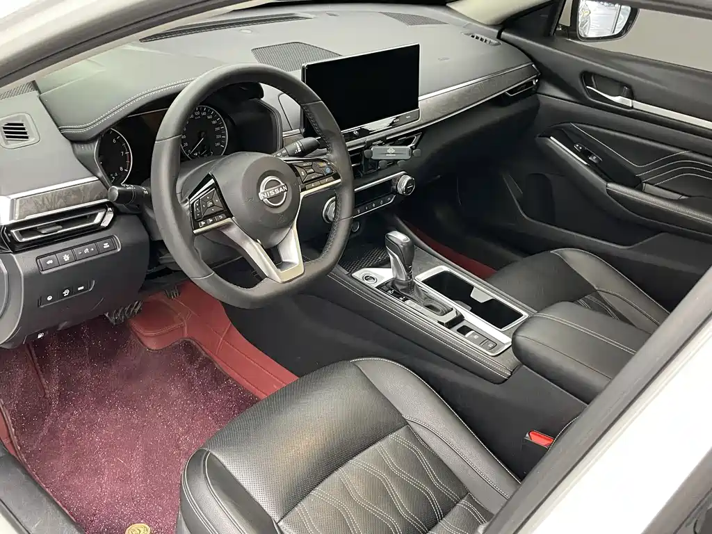 Nissan Teana — миниатюра 7