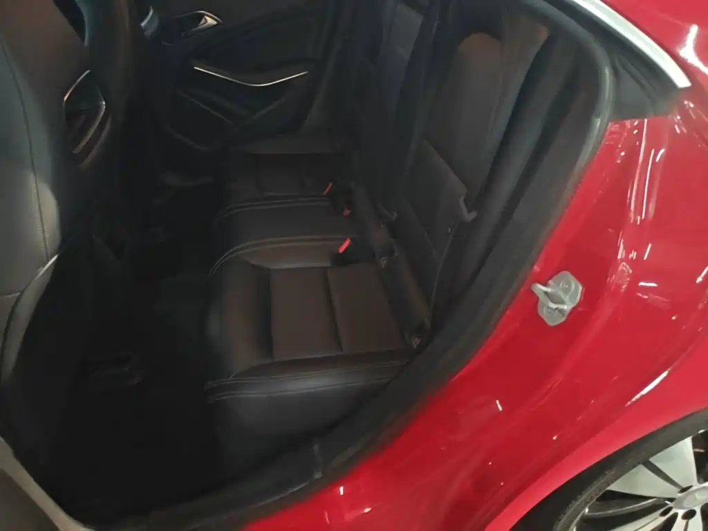 Mercedes-Benz CLA (Import) — миниатюра 17