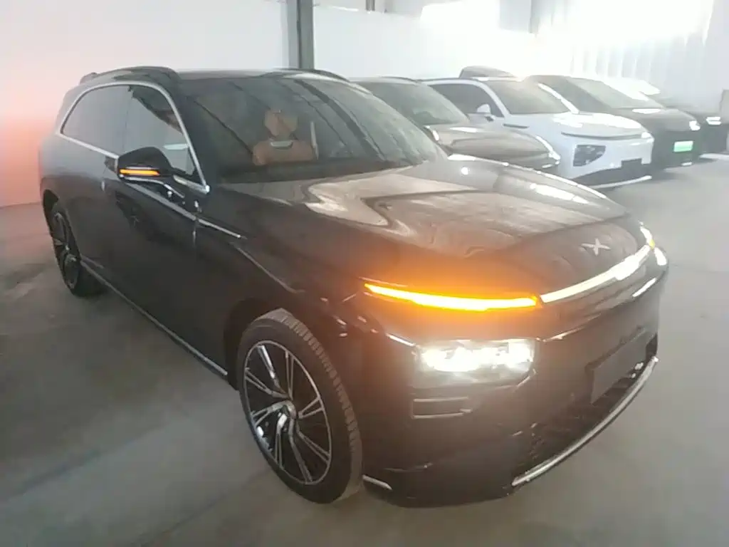 XPeng G9 — миниатюра 4