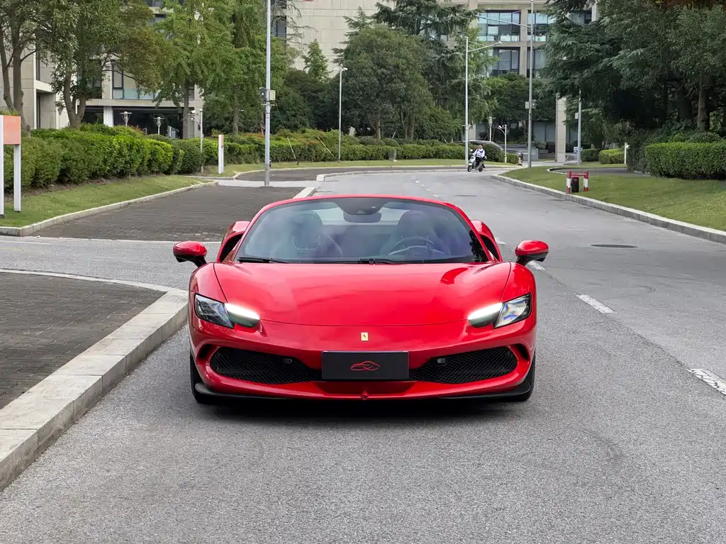 Ferrari 296 — миниатюра 2