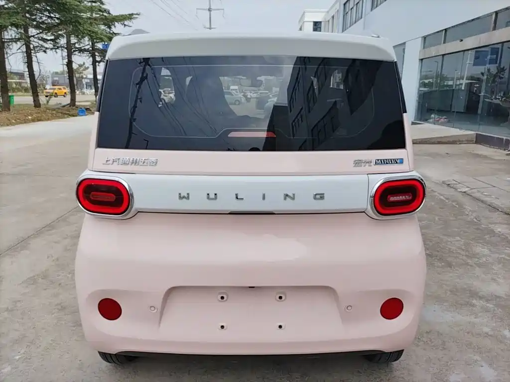 Wuling MINIEV — миниатюра 6