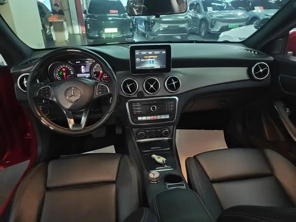 Mercedes-Benz CLA (Import) — миниатюра 10