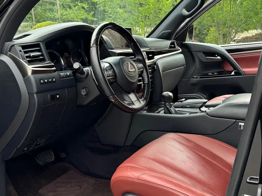 Lexus LX 2017 570 Luxury