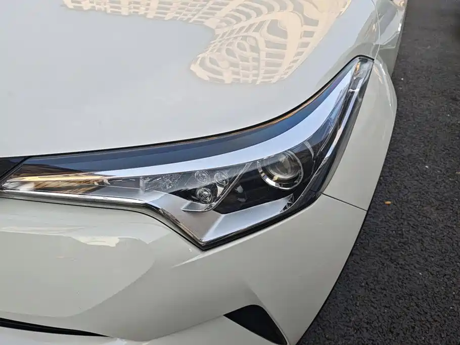 Toyota C-HR — миниатюра 5