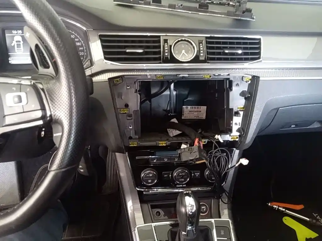 Volkswagen Passat — миниатюра 13