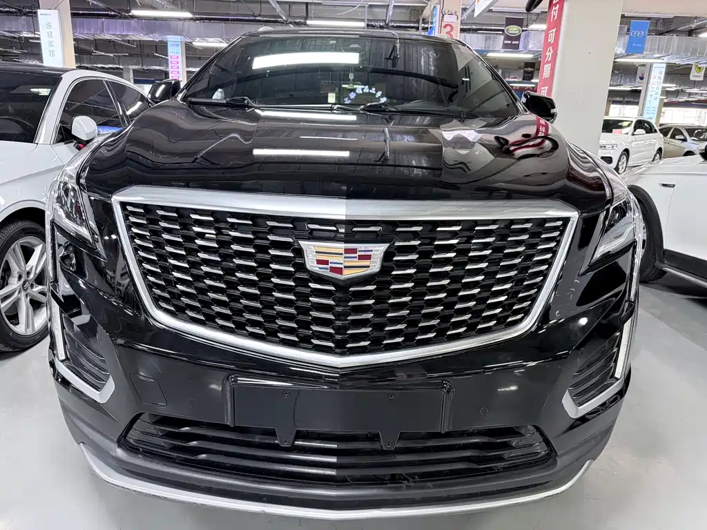 Cadillac XT5 - фото 2