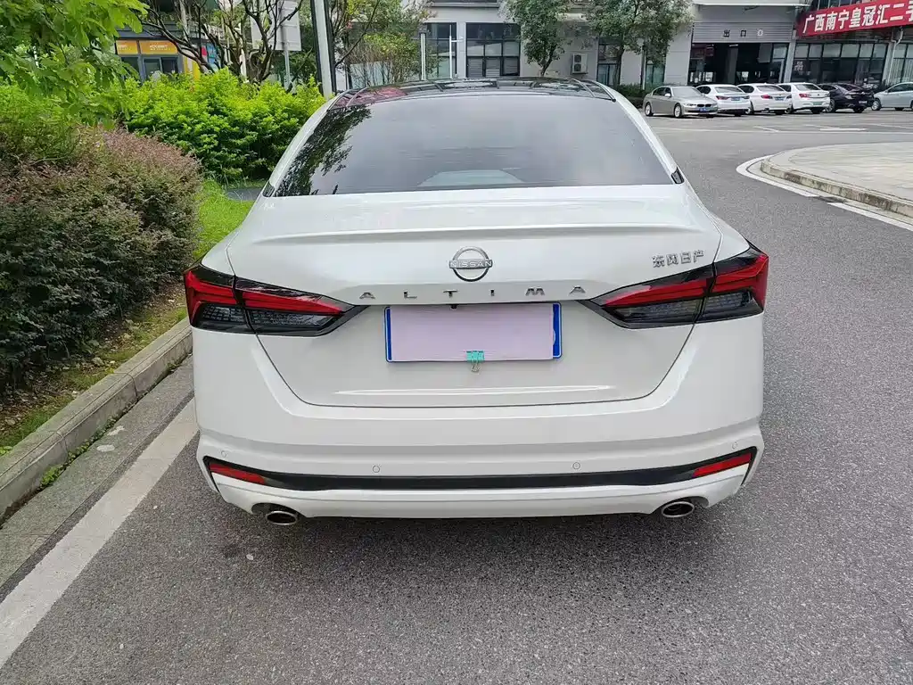 Nissan Teana — миниатюра 3