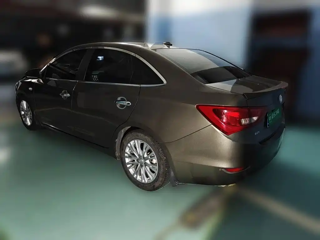 Buick Excelle — миниатюра 4