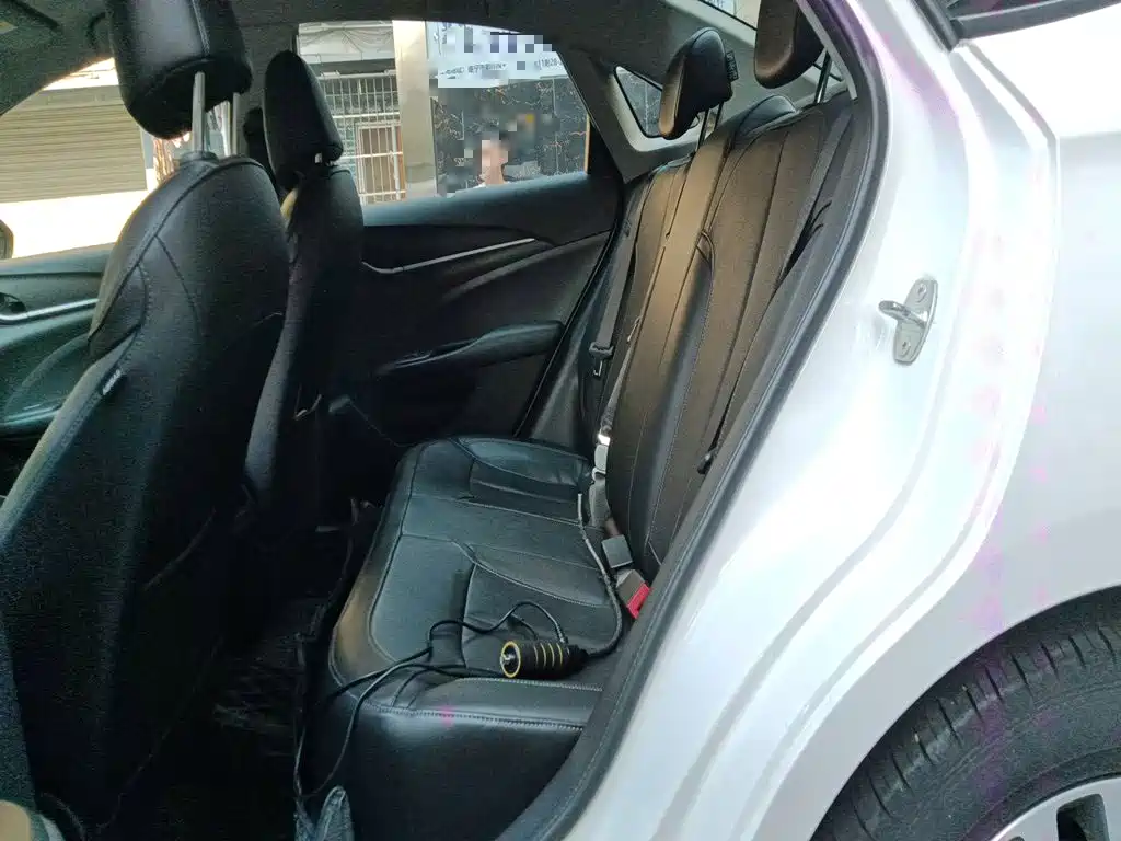 Buick Excelle — миниатюра 15