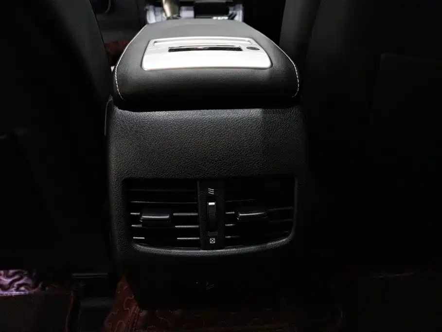 Lexus ES — миниатюра 8