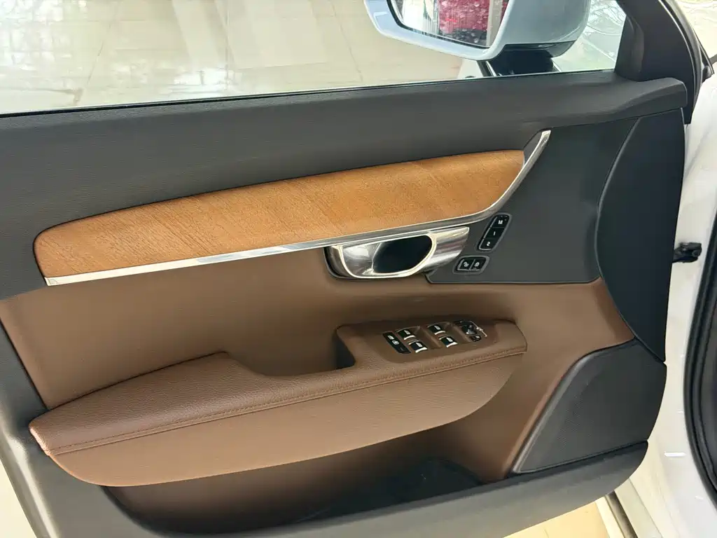 Volvo S90 2019 T5