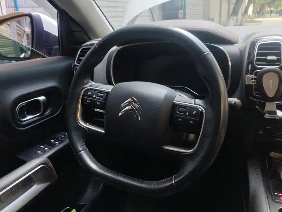 Citroen C5 AIRCROSS — миниатюра 15
