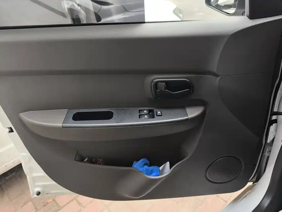 Wuling Hongguang — миниатюра 7