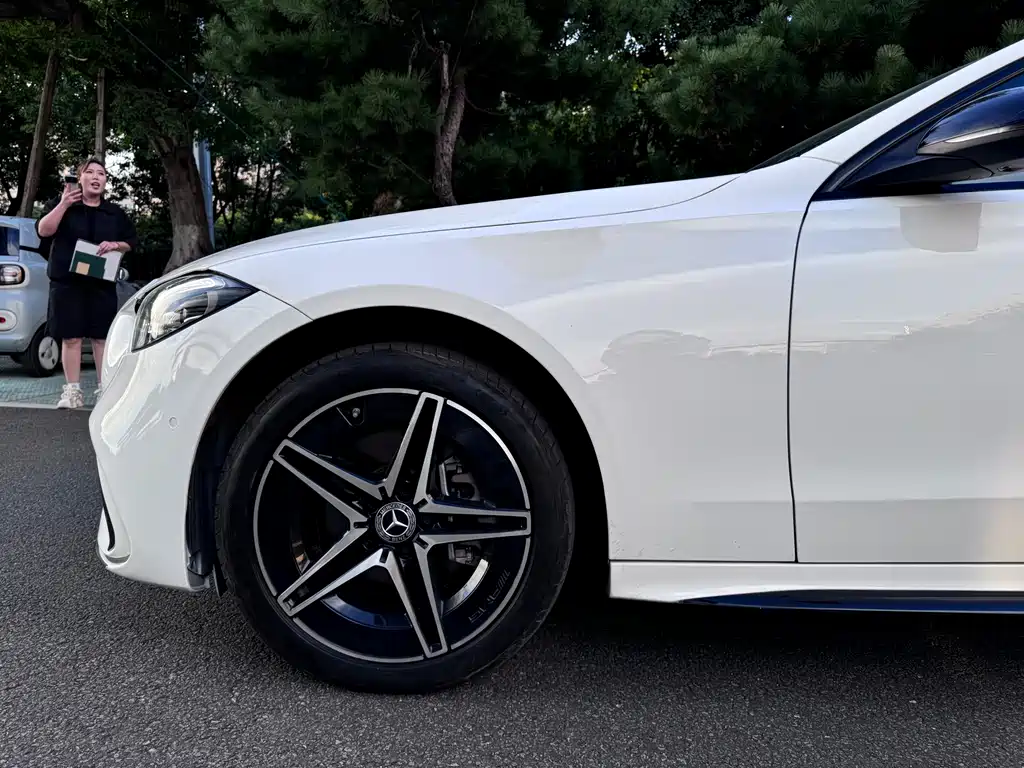 Mercedes-Benz C-Class — миниатюра 17
