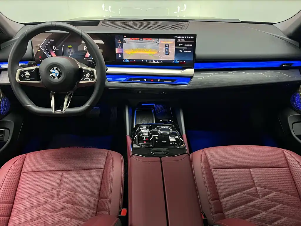 BMW 5 Series — миниатюра 11