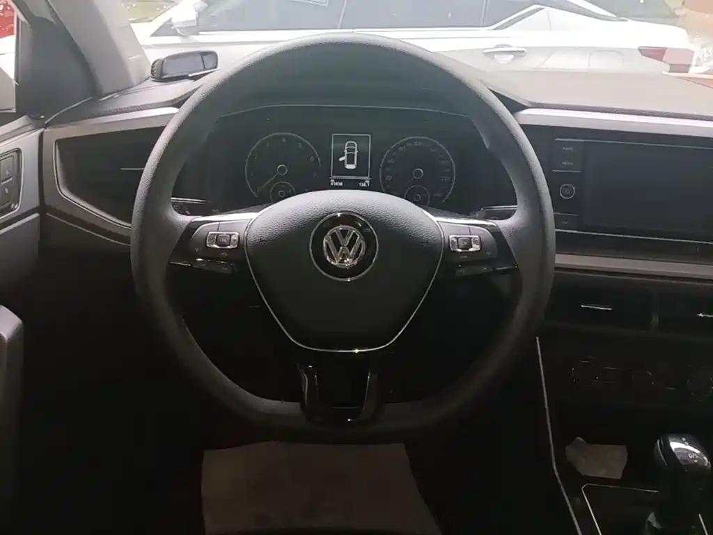 Volkswagen Polo — миниатюра 11