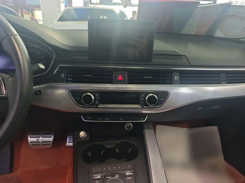 Audi A4L — миниатюра 6