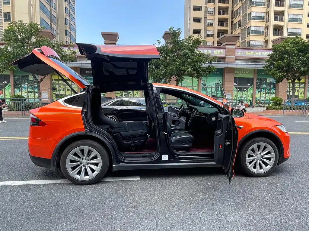 Tesla Model X — фотографии объявления, Фото 21