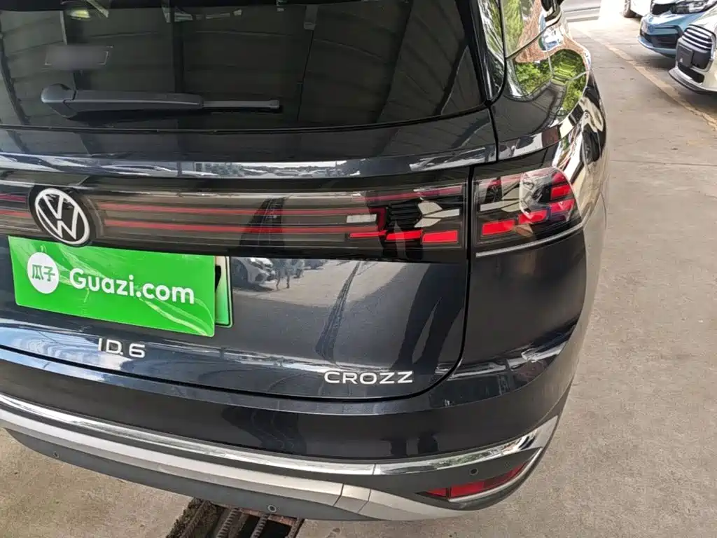 Volkswagen ID.6 Crozz — миниатюра 8