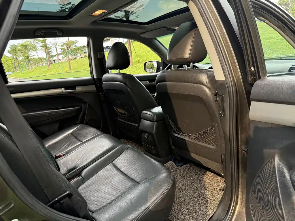 Kia Sorento — миниатюра 12
