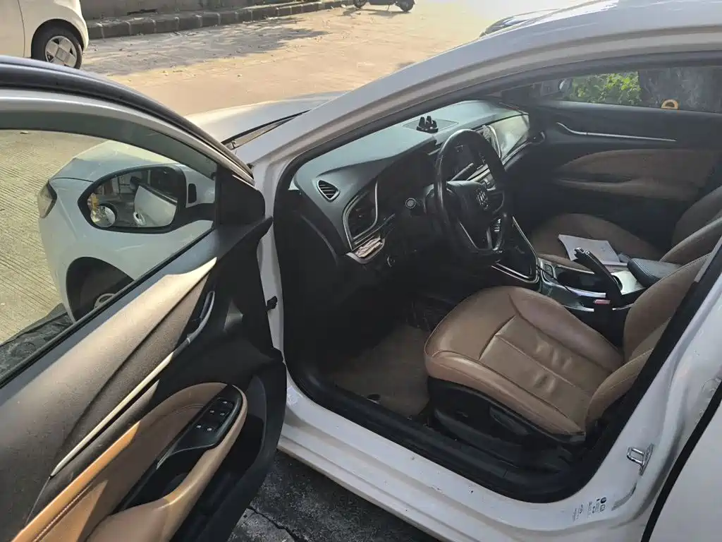 Buick Excelle — миниатюра 12