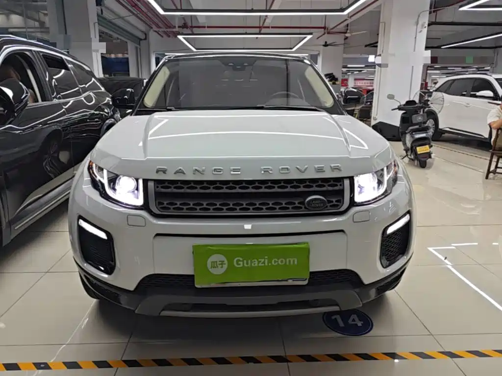 Land Rover Evoque — миниатюра 3