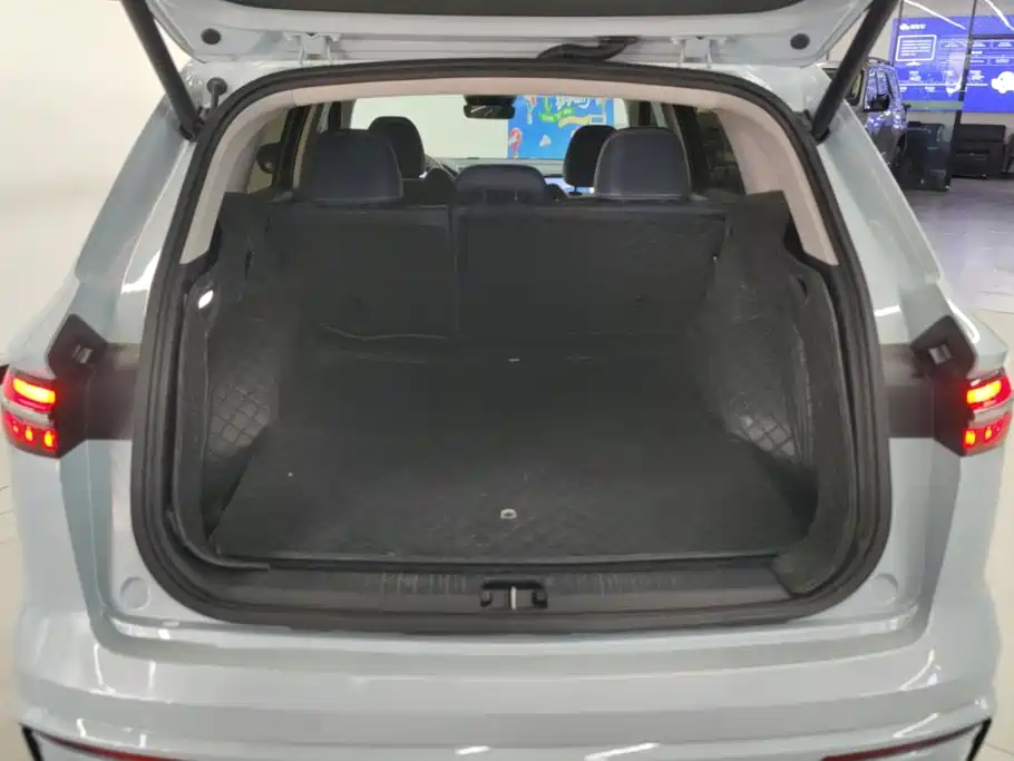 Geely Xingyue L — миниатюра 4